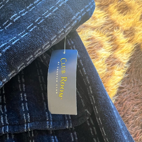 Club room pinstripe men’s robe NWT - Picture 3 of 9